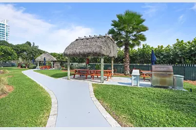 6423 Collins #1005, Miami Beach, FL 33141 - Photo 49