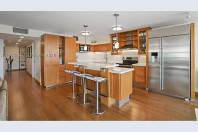 6423 Collins #1005, Miami Beach, FL 33141 - Photo 37