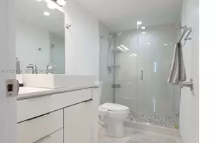 19380 Collins, Sunny Isles Beach, FL 33160 - Photo 9