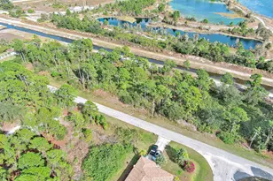1261 Naples Ave S, Fort Myers, FL 33913 - Photo 1