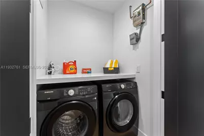 58 NW 52nd, Miami, FL 33127 - Photo 35