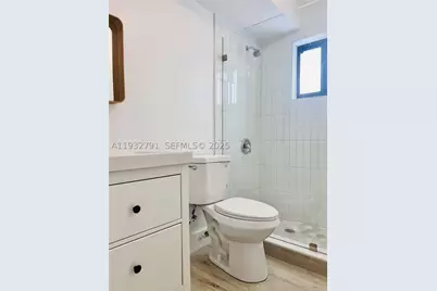 910 SW 4th #3, Miami, FL 33130 - Photo 11