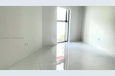 851 NE 1st #412, Miami, FL 33132 - Photo 11