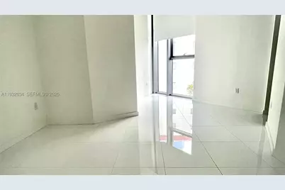 851 NE 1st #412, Miami, FL 33132 - Photo 5