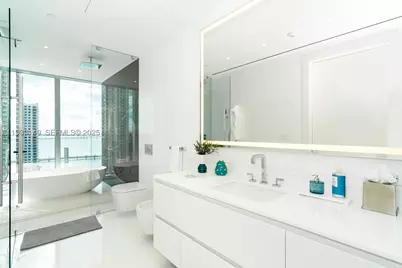300 Biscayne Blvd #1901, Miami, FL 33131 - Photo 35