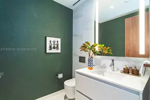 300 Biscayne Blvd, Miami, FL 33131 - Photo 25