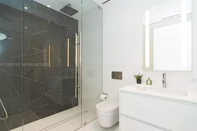 300 Biscayne Blvd #1901, Miami, FL 33131 - Photo 41