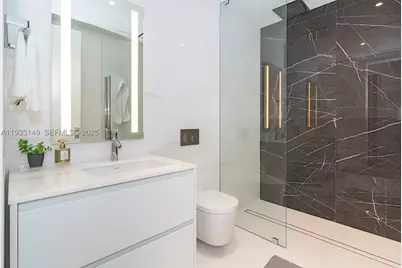 300 Biscayne Blvd #1901, Miami, FL 33131 - Photo 49