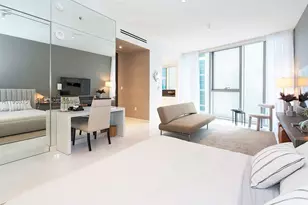 300 Biscayne Blvd, Miami, FL 33131 - Photo 3