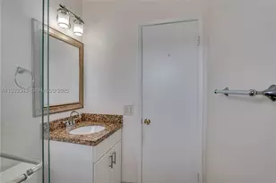 7401 Pines, Pembroke Pines, FL 33024 - Photo 17