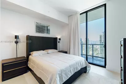 601 NE 1st #PH5001, Miami, FL 33132 - Photo 21