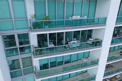 1331 Brickell Bay #1609, Miami, FL 33131 - Photo 5
