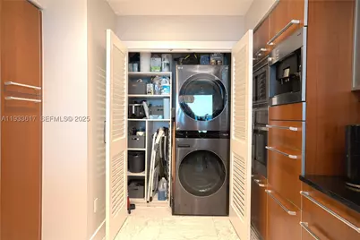 1331 Brickell Bay #1609, Miami, FL 33131 - Photo 31