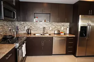 19390 Collins, Sunny Isles Beach, FL 33160 - Photo 9