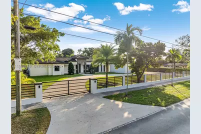 10398 SW 64th, Miami, FL 33173 - Photo 3