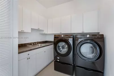 10398 SW 64th, Miami, FL 33173 - Photo 29