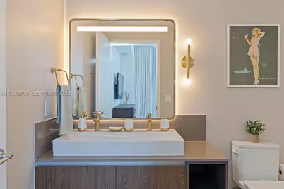 159 NE 6th #5015, Miami, FL 33132 - Photo 21