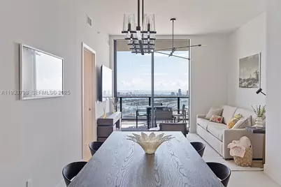 159 NE 6th #5015, Miami, FL 33132 - Photo 5
