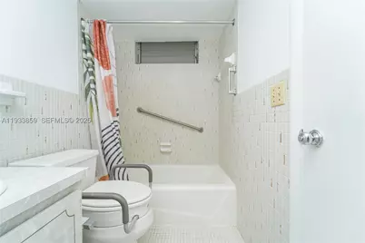 2855 Leonard #H607, Aventura, FL 33160 - Photo 13
