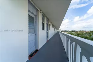 2855 Leonard, Aventura, FL 33160 - Photo 5