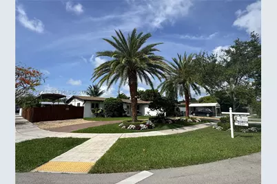 9300 SW 192nd, Cutler Bay, FL 33157 - Photo 3