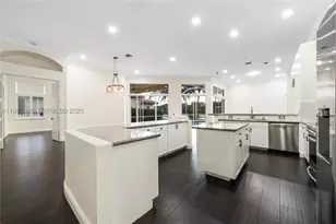 2893 Oakbrook, Weston, FL 33332 - Photo 11