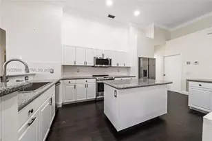 2893 Oakbrook, Weston, FL 33332 - Photo 13