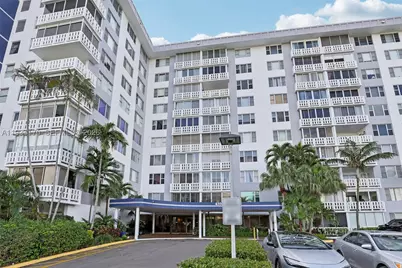 4350 Hillcrest #702, Hollywood, FL 33021 - Photo 1