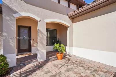 310 Villa Sorrento, Haines City, FL 33844 - Photo 3