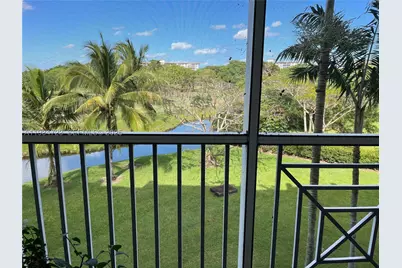 3500 Oaks Clubhouse #308, Pompano Beach, FL 33069 - Photo 3