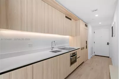225 N Miami #1405, Miami, FL 33132 - Photo 9