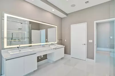 300 Sunny Isles #4-TS-04, Sunny Isles Beach, FL 33160 - Photo 59