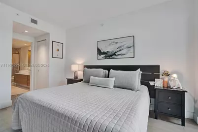 121 NE 34th #902, Miami, FL 33137 - Photo 21