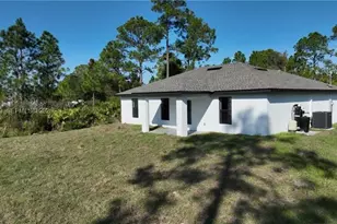 3417 57th St W, Other Fl City, FL 33971 - Photo 27