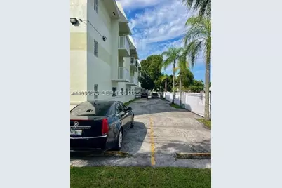 12890 NE 8th #102, North Miami, FL 33161 - Photo 11