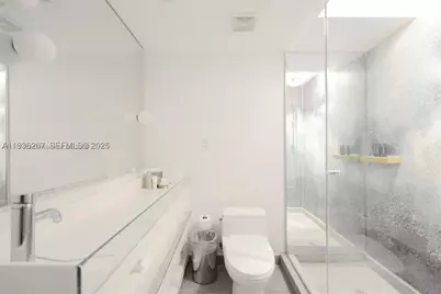 1100 West #1220, Miami Beach, FL 33139 - Photo 9