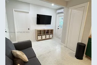 1901 SW Sw 9 #2, Miami, FL 33130 - Photo 3