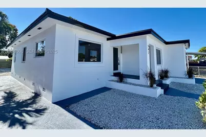 542 E 20th, Hialeah, FL 33013 - Photo 13