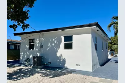 542 E 20th, Hialeah, FL 33013 - Photo 29