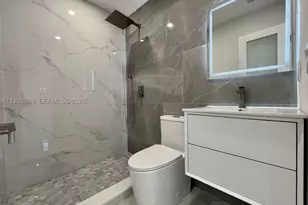 542 E 20th, Hialeah, FL 33013 - Photo 27