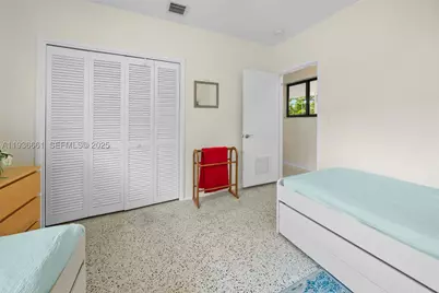 7517 Cutlass, North Bay Village, FL 33141 - Photo 31