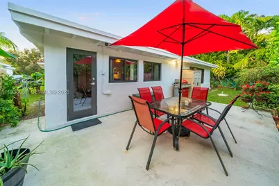 7517 Cutlass, North Bay Village, FL 33141 - Photo 33