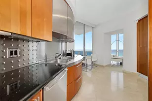 18101 Collins, Sunny Isles Beach, FL 33160 - Photo 11