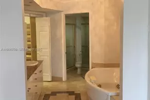 19333 Collins, Sunny Isles Beach, FL 33160 - Photo 3