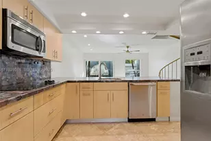 523 NE 38th, Miami, FL 33137 - Photo 11