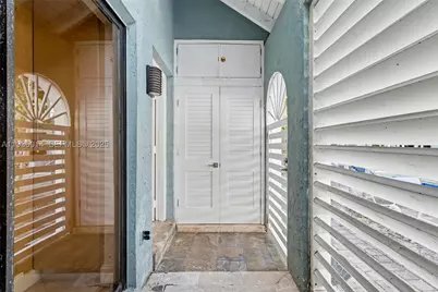 523 NE 38th #6, Miami, FL 33137 - Photo 37