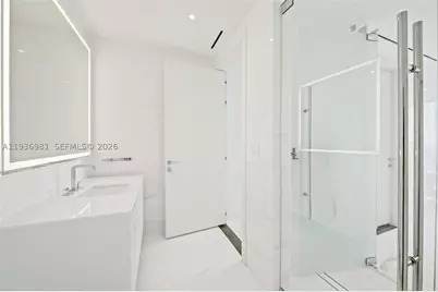 300 Biscayne Blvd #3201, Miami, FL 33130 - Photo 15