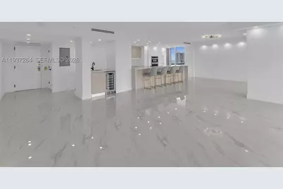 19707 Turnberry #25D, Aventura, FL 33180 - Photo 3