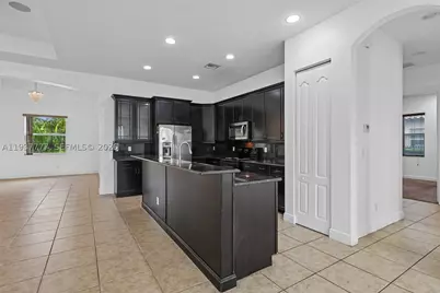 6432 SW 55th, Davie, FL 33314 - Photo 13