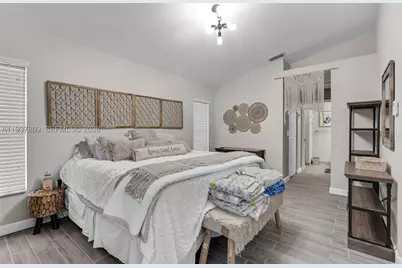 10831 NW 3rd, Pembroke Pines, FL 33026 - Photo 11